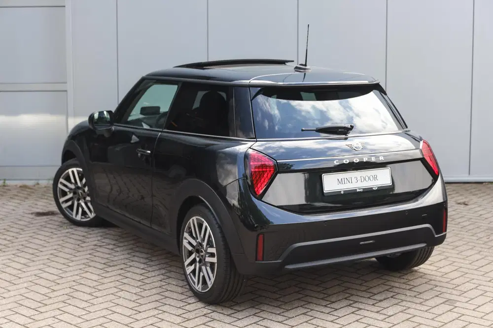 Mini Hatchback Cooper C Automaat uit 2026, foto 2