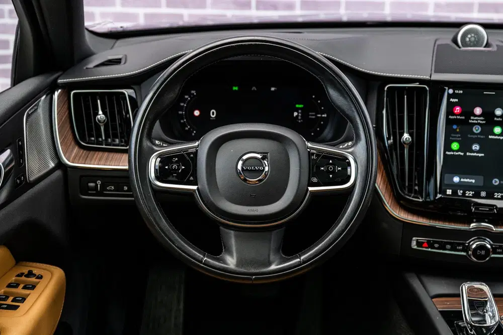 Volvo XC60 2.0 T8 Plug-in hybrid AWD Ultimate Bright uit 2022, foto 3
