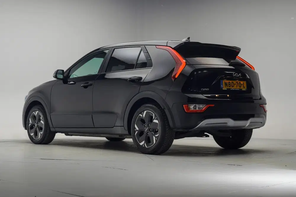 Kia Niro DynamicLine 64.8 kWh 3-fase [ Navi Adapt.c uit 2023, foto 3