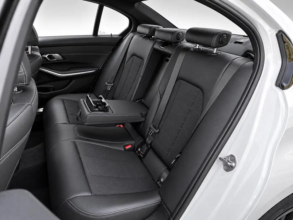 BMW 3-serie Executive uit 2020, foto 10