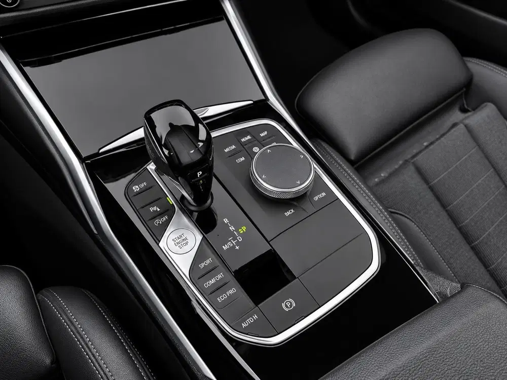 BMW 3-serie Executive uit 2020, foto 11