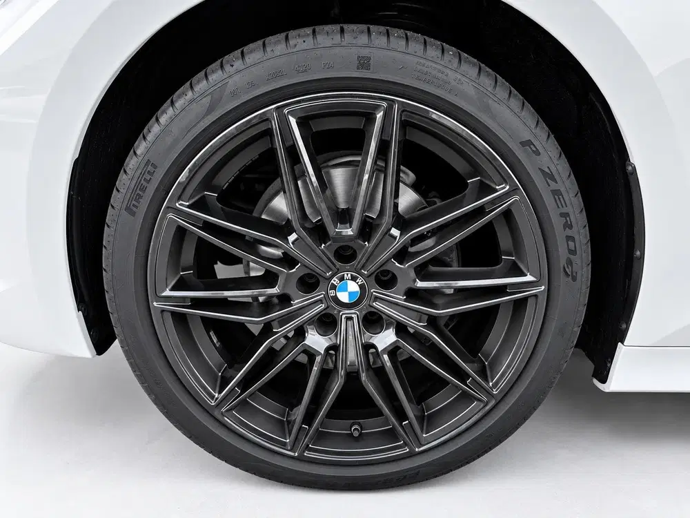 BMW 3-serie Executive uit 2020, foto 14