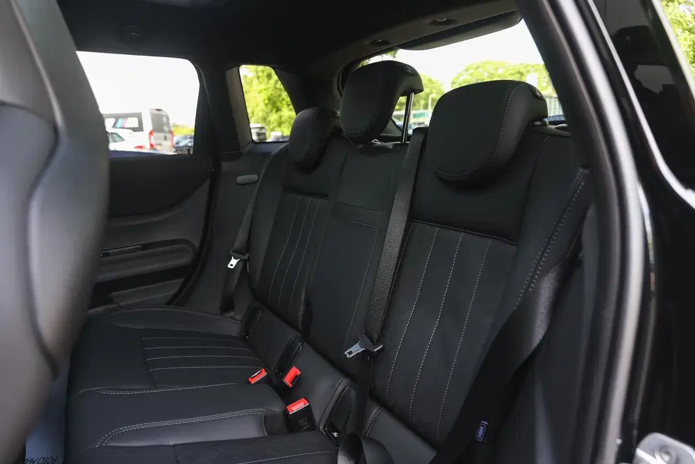 Mini Hatchback Cooper C uit 2026, foto 10