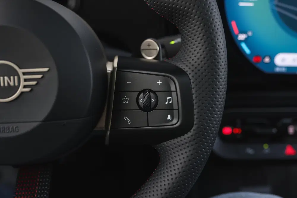 Mini Hatchback Cooper C uit 2026, foto 13