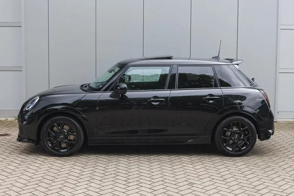 Mini Hatchback Cooper C uit 2026, foto 7