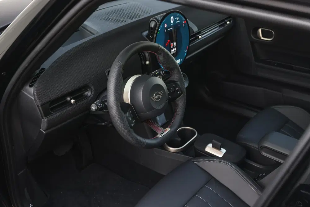 Mini Hatchback Cooper C uit 2026, foto 8