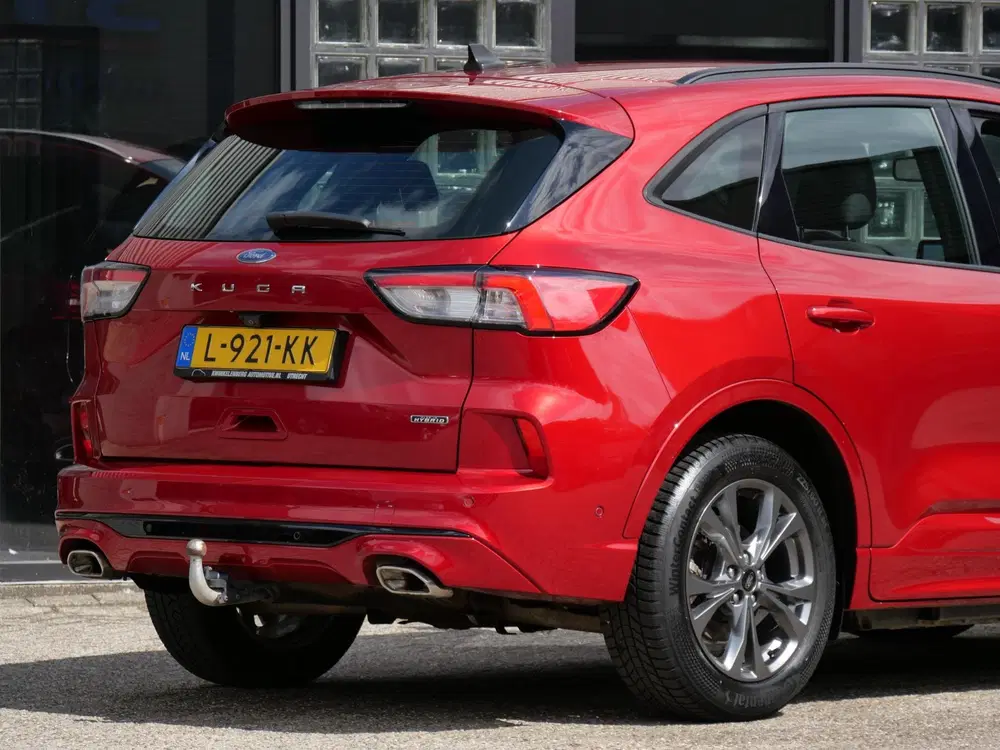 Ford Kuga PHEV ST-LINE uit 2021, foto 14