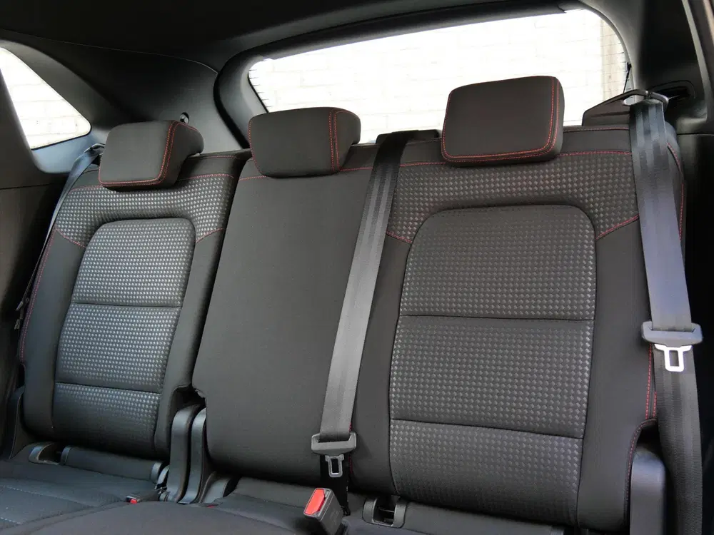 Ford Kuga PHEV ST-LINE uit 2021, foto 6
