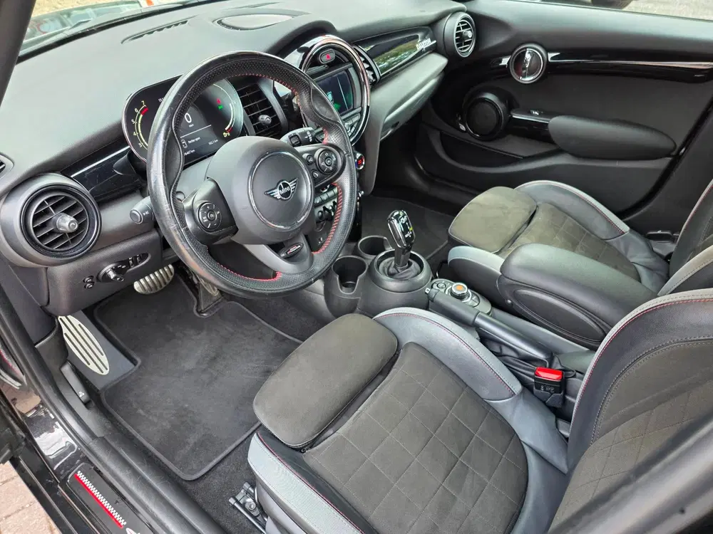 Mini Cooper 1.5 Cooper Dalston Edition Sport Automaat uit 2021, foto 10