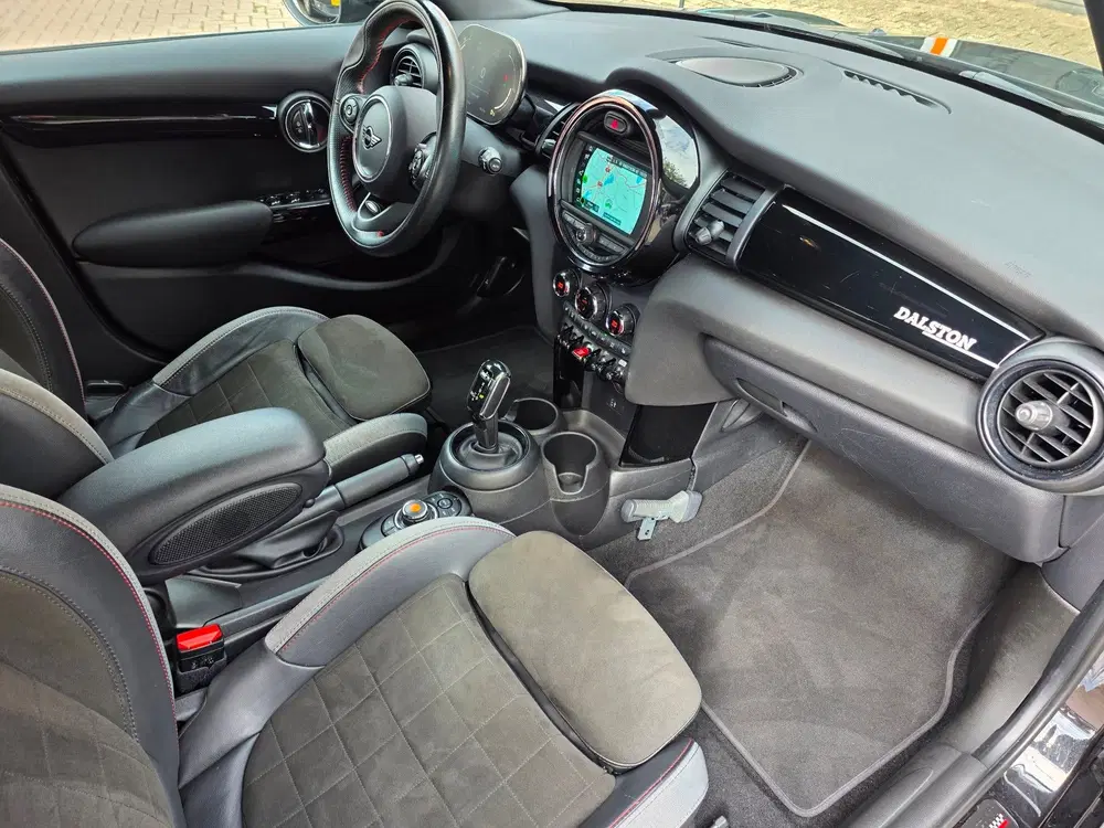 Mini Cooper 1.5 Cooper Dalston Edition Sport Automaat uit 2021, foto 14