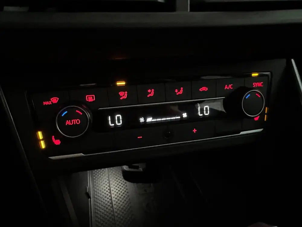 Volkswagen Polo 1.0 TSI Highline R Pano uit 2020, foto 14