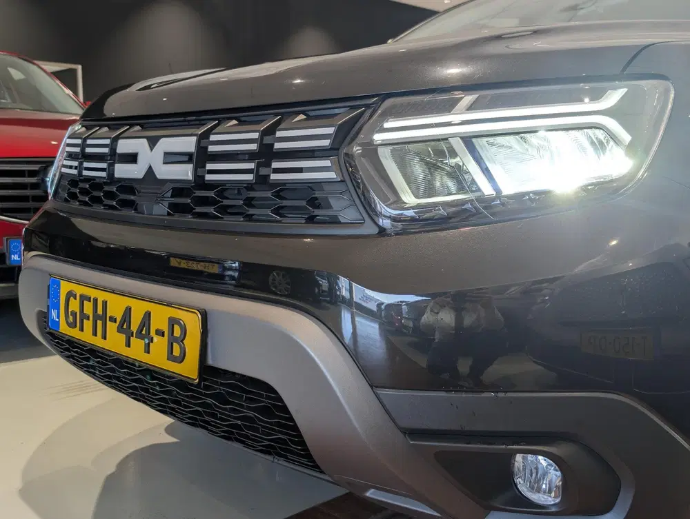 Dacia Duster 1.3 TCe 150 Journey uit 2023, foto 3