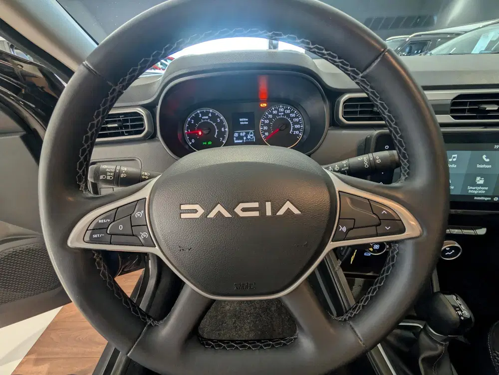 Dacia Duster 1.3 TCe 150 Journey uit 2023, foto 9