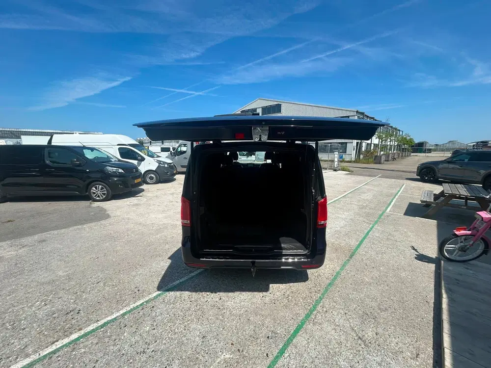 Mercedes-Benz V-Klasse 300d Lang DC amg 239 pk uit 2020, foto 15