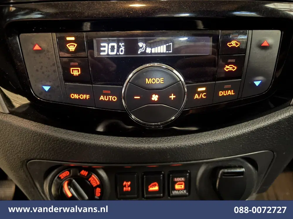 Nissan Navara 2.3 dCi 164pk 4x4 Aandrijving Euro6 Airco uit 2020, foto 10
