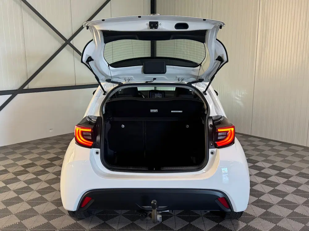 Toyota Yaris 1.5 Hybrid uit 2020, foto 10