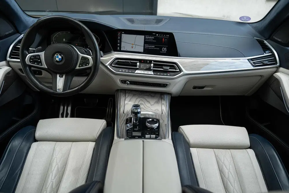 BMW X7 xDrive40i M Sport H uit 2019, foto 11