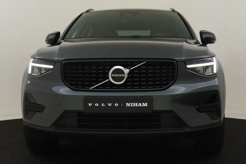 Volvo XC40 B4 (M-HYBRID) PLUS DARK -HARMAN uit 2026, foto 9