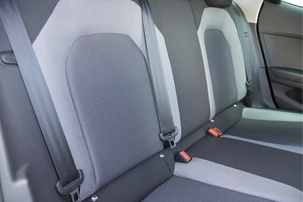 SEAT Ibiza 1.0 TSI 5drs Style BJ2021 Lmv 15" uit 2021, foto 14
