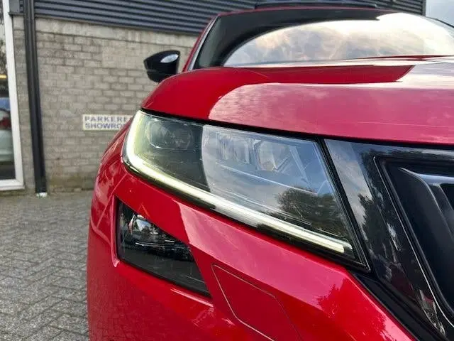 Skoda Kodiaq 1.5 TSI Sportline Business 7p Pano (bj 202 uit 2021, foto 4