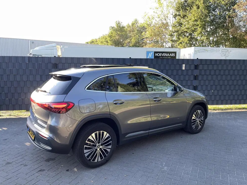 Mercedes-Benz EQA Mercedes EQA 250+ Business Solution Luxury uit 2025, foto 2