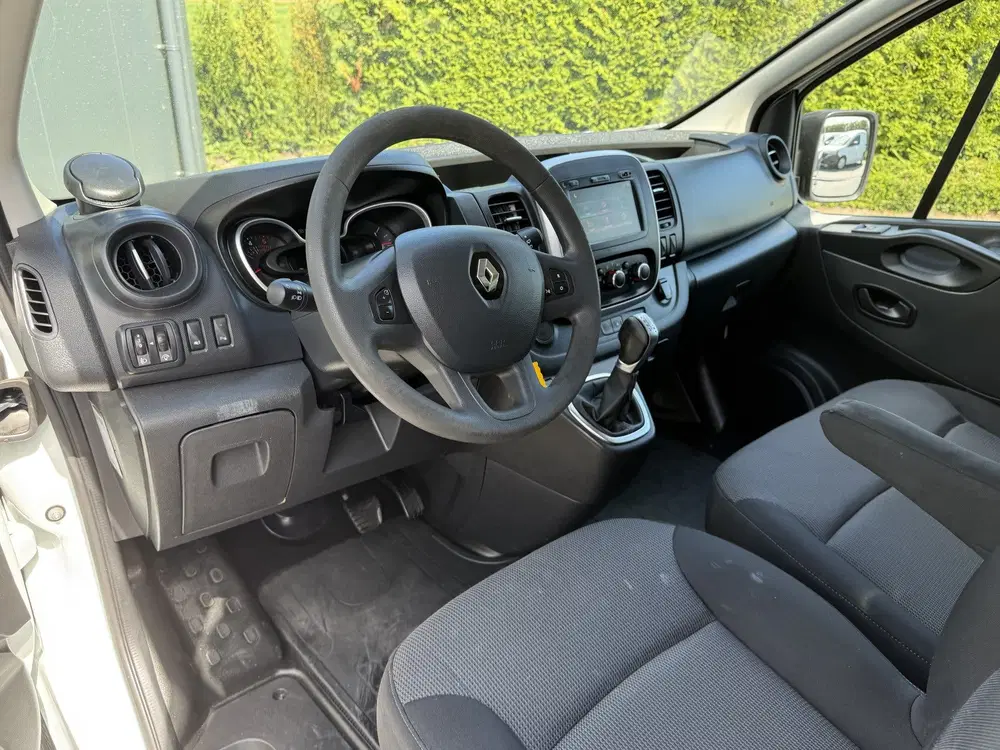 Renault Trafic 2.0 dCi 145 PK uit 2020, foto 8