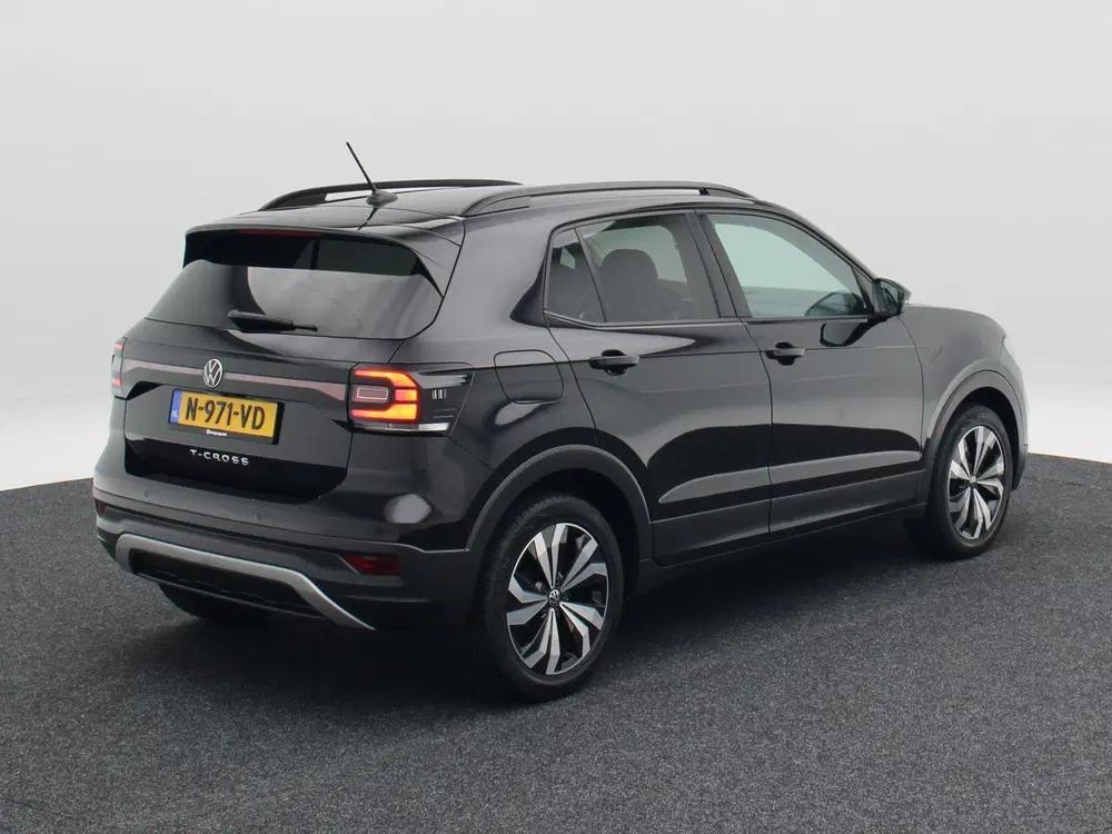 Volkswagen T-Cross 1.0 TSi Life uit 2021, foto 2