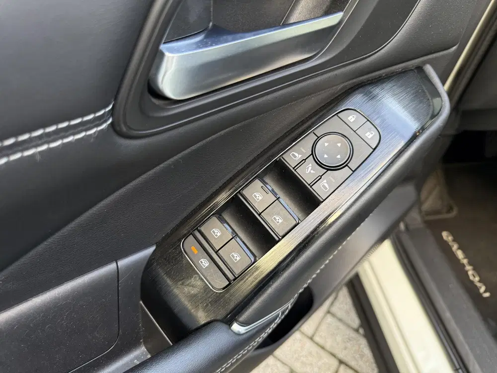 Nissan Qashqai 1.3 MHEV Premiere Edition uit 2021, foto 14