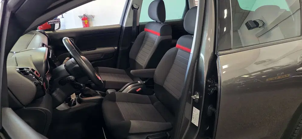 Citroën C3 Aircross Citroen C3 AIRCROSS 1.2 PureTech S&S Shine uit 2019, foto 4