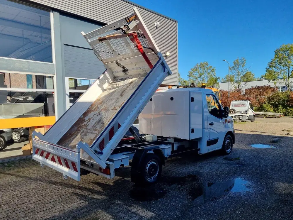 Renault Master 2.3 dci 146 pk Kipper Hijskraan 300 kg Eur uit 2020, foto 2