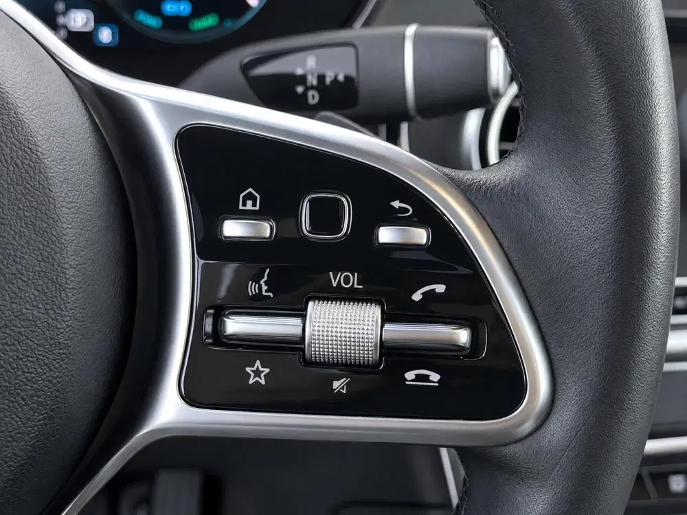 Mercedes-Benz GLC 200 Business Solution uit 2020, foto 12