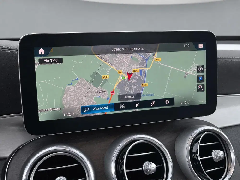 Mercedes-Benz GLC 200 Business Solution uit 2020, foto 13
