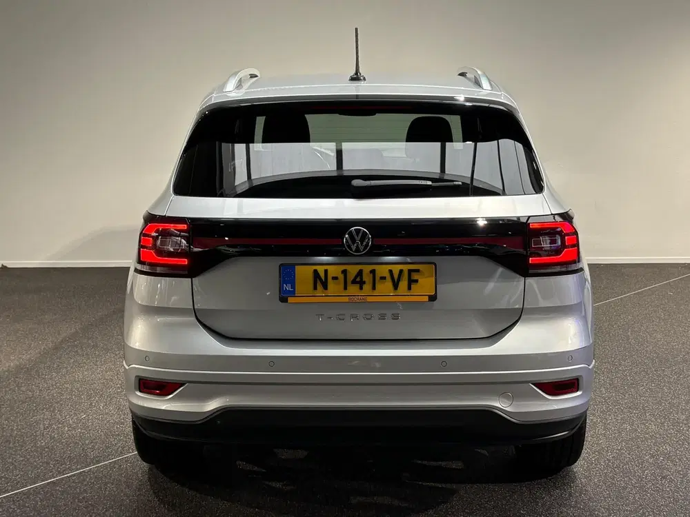 Volkswagen T-Cross 1.0 TSI R-Line uit 2022, foto 13