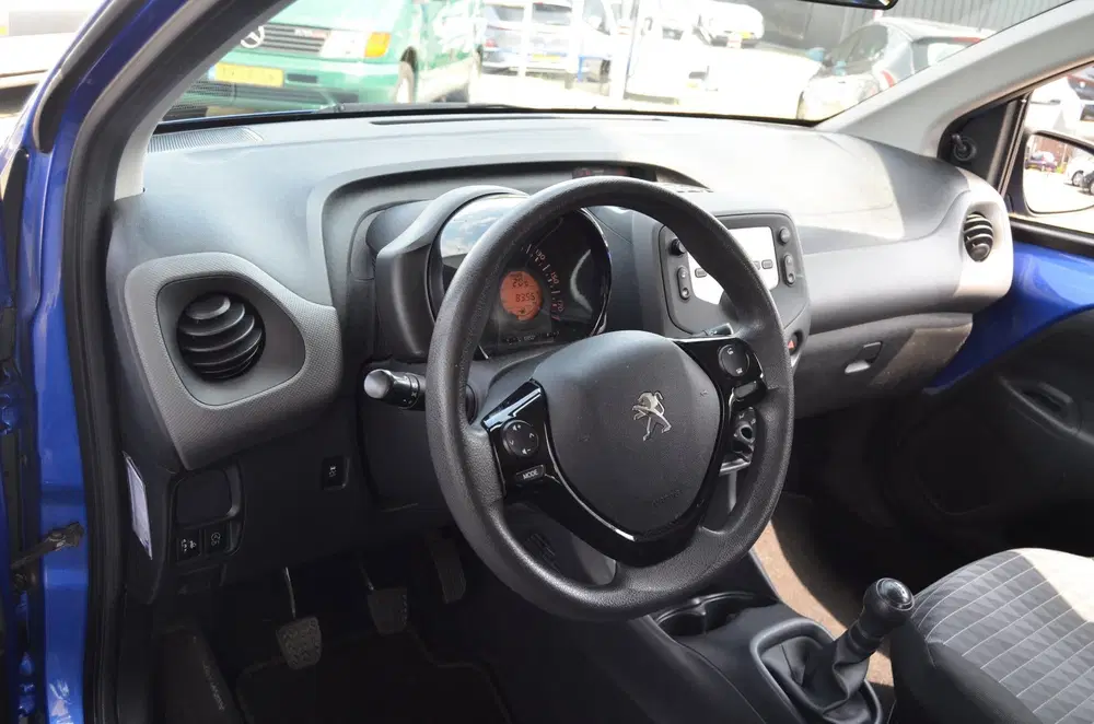 Peugeot 108 1.0 e-VTi Active uit 2021, foto 6