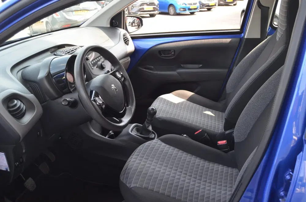 Peugeot 108 1.0 e-VTi Active uit 2021, foto 7