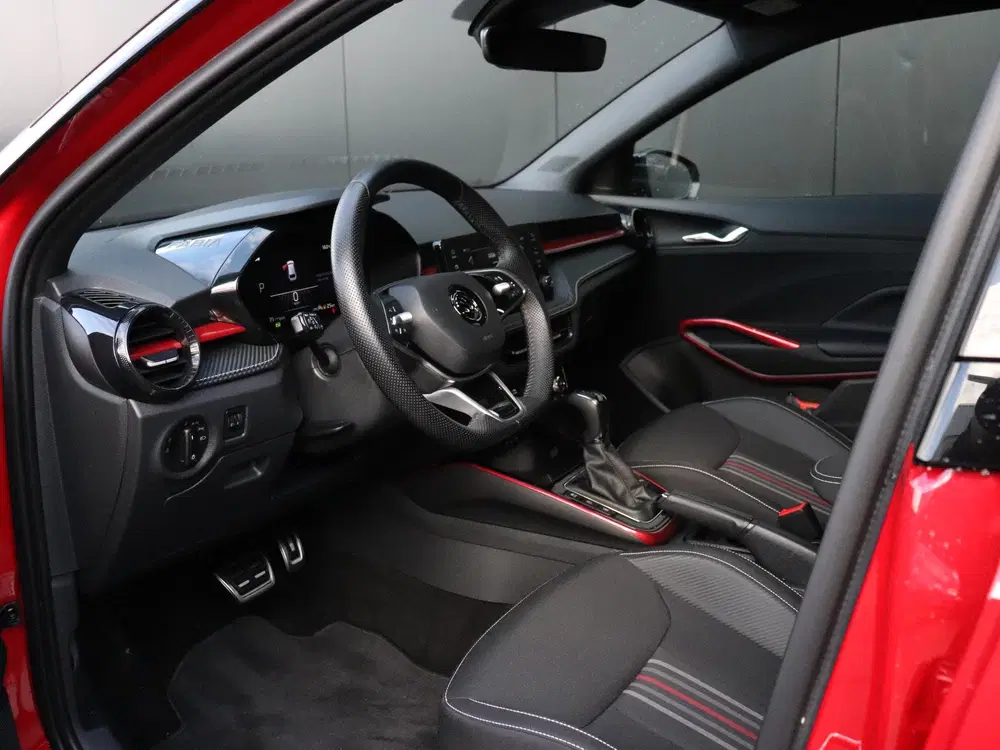 Skoda Fabia 1.0 TSI Monte Carlo uit 2024, foto 12