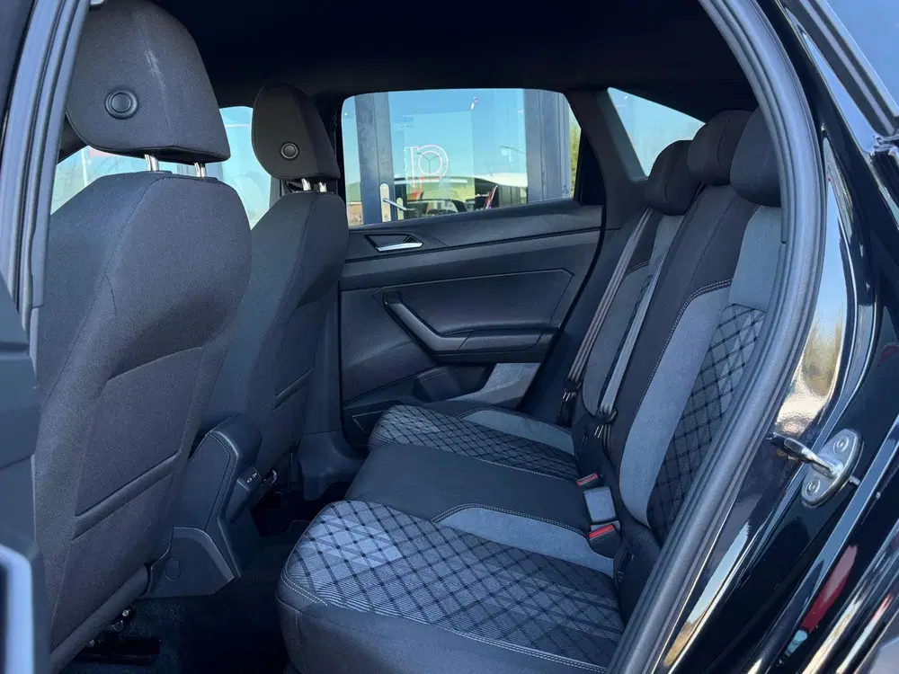 Volkswagen Taigo 1.0 TSI R-Line DSG-7 uit 2024, foto 15