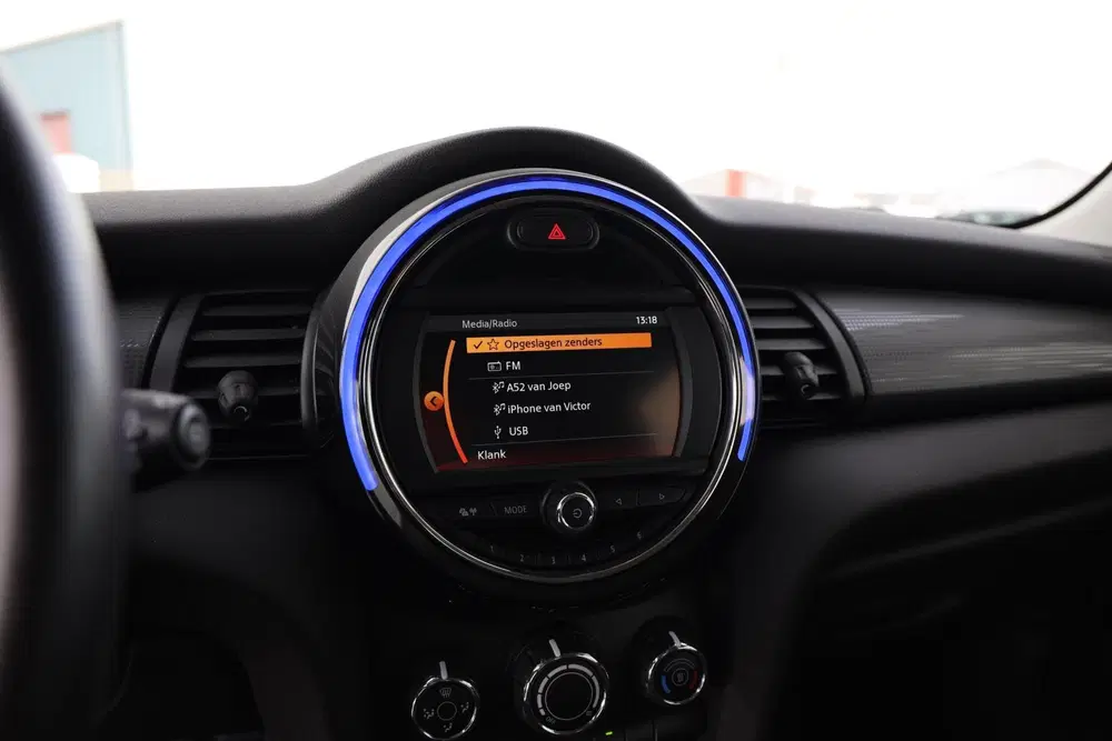 Mini Cooper 1.5 Cooper uit 2019, foto 8