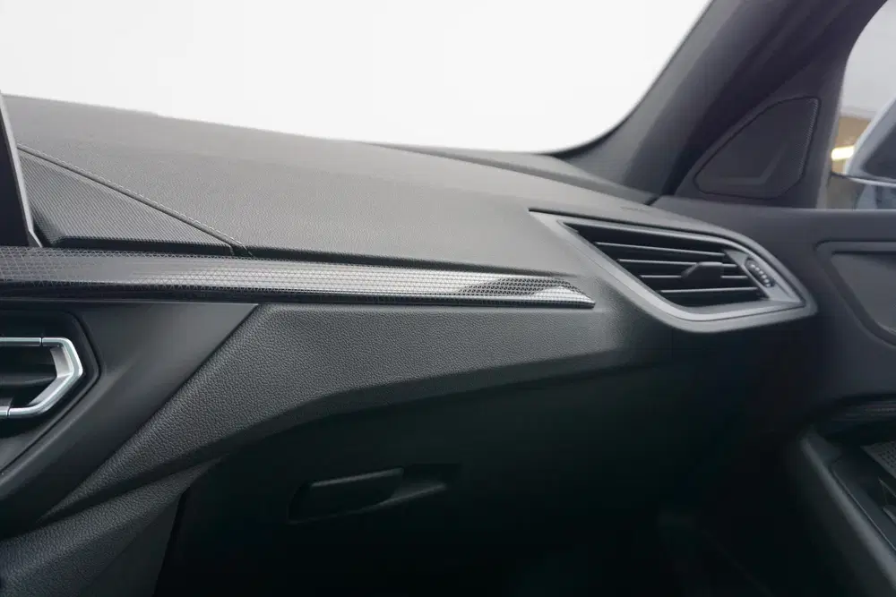 BMW 1-serie 118i uit 2024, foto 13