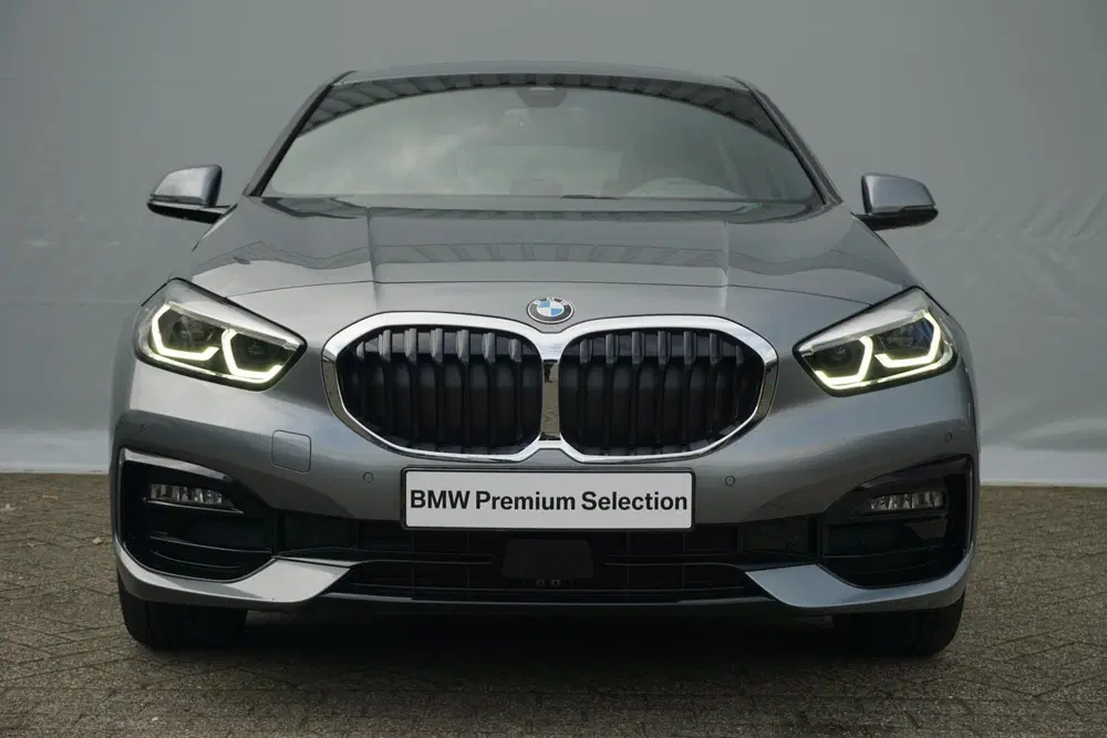 BMW 1-serie 118i uit 2024, foto 3