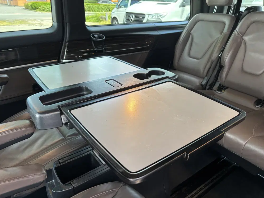 Mercedes-Benz V-Klasse 250d Extra Lang Avantgarde Edition uit 2023, foto 4