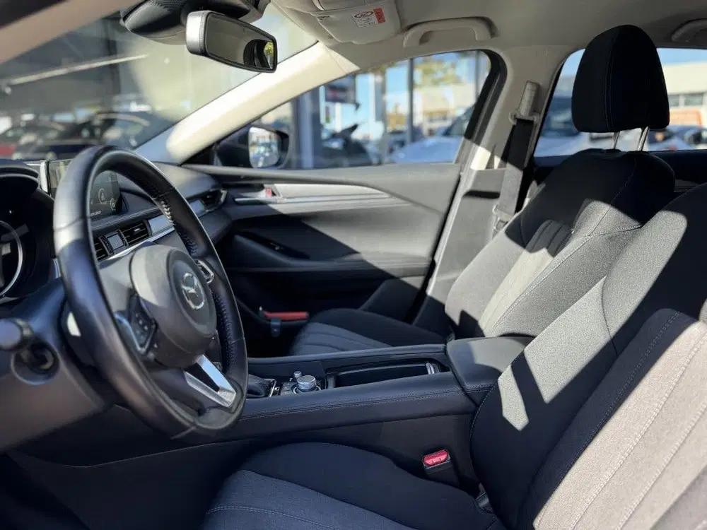 Mazda 6 2.0 S.A.-G Centre Line uit 2023, foto 7