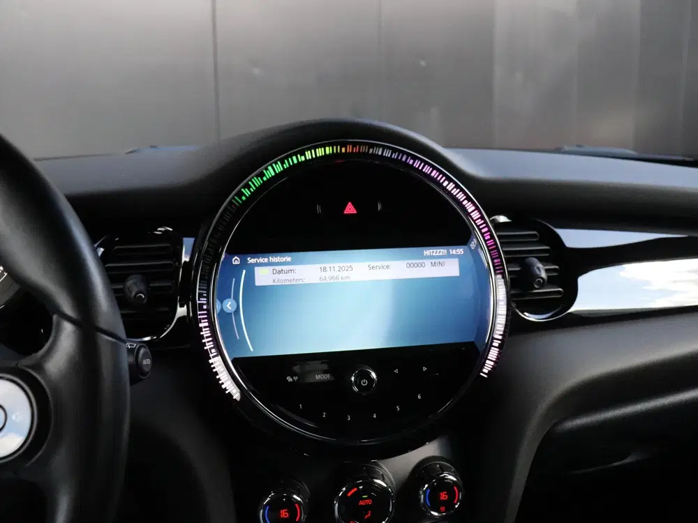 Mini Cooper 1.5 Cooper MINI Yours LEDER uit 2021, foto 10