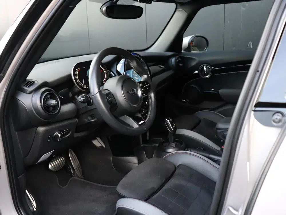 Mini Cooper 1.5 Cooper MINI Yours LEDER uit 2021, foto 11