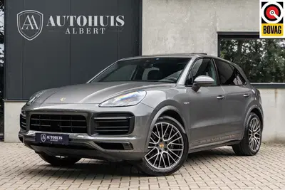 Porsche Cayenne E-Hybrid Lucht Pano Bose Matrix Chrono 21" uit 2020