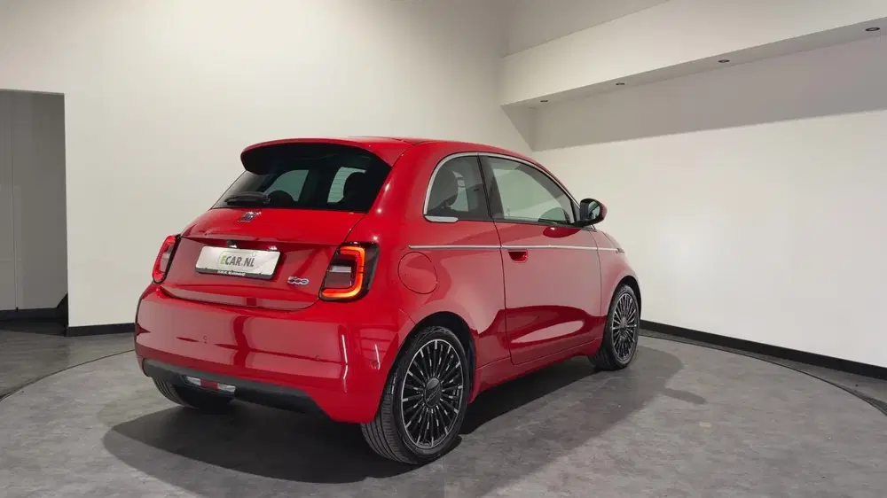 Fiat 500 La Prima 42 kWh uit 2024, foto 3