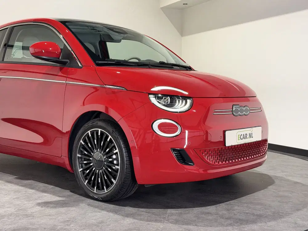 Fiat 500 La Prima 42 kWh uit 2024, foto 9