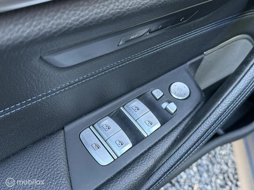 BMW 5-serie 545e xDrive uit 2021, foto 12
