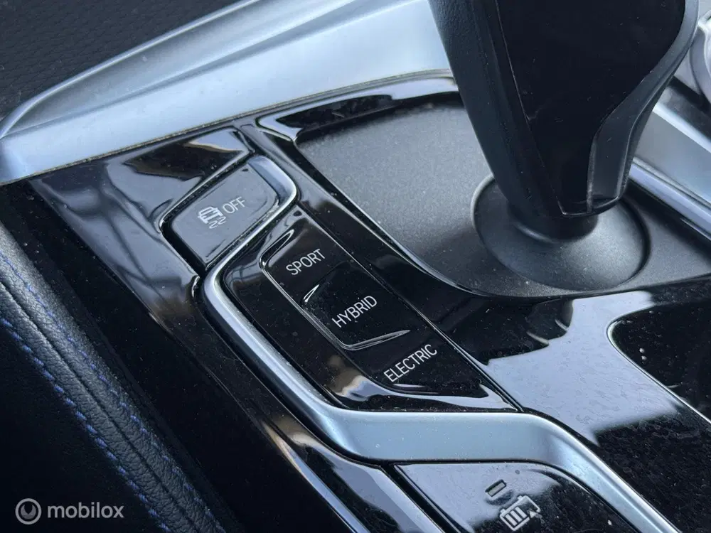 BMW 5-serie 545e xDrive uit 2021, foto 15