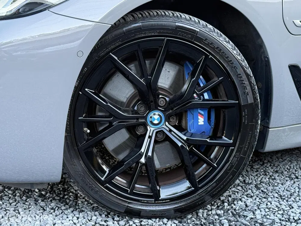 BMW 5-serie 545e xDrive uit 2021, foto 7